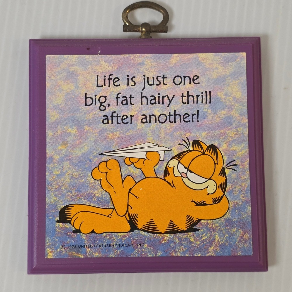 Hallmark Garfield Wall Plaque 4x4 Purple Good DE3142 1989